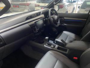 Toyota Hilux 2.8 GD-6 RB Legend RS 4X4 automaticD/C - Image 7