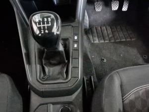Volkswagen Polo 1.6 - Image 12