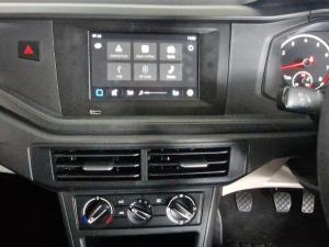 Volkswagen Polo 1.6 - Image 13