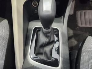 Nissan Magnite 1.0T Acenta CVT - Image 6