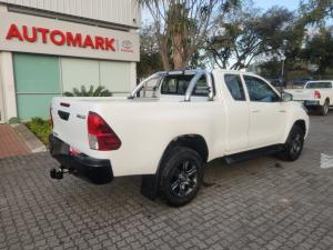 Toyota Hilux 2.4 GD-6 RB RaiderE/CAB - Image 2
