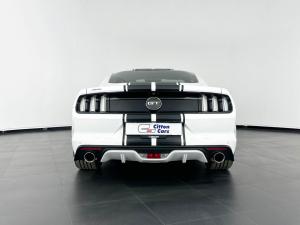 Ford Mustang 5.0 GT automatic - Image 5