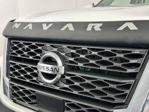 Nissan Navara 2.5DDTI LE/LE Plus automatic D/C - Image 14