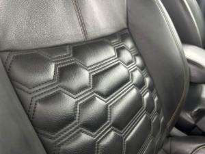 Nissan Navara 2.5DDTI LE/LE Plus automatic D/C - Image 15