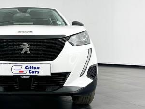 Peugeot 2008 1.2T Active automatic - Image 4