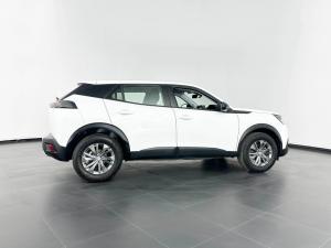 Peugeot 2008 1.2T Active automatic - Image 8