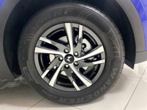 Mahindra XUV700 2.0T AX5 - Image 16