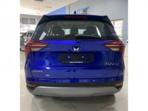 Mahindra XUV700 2.0T AX5 - Image 3