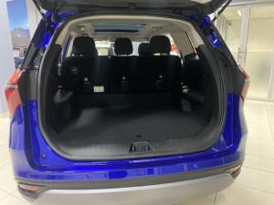 Mahindra XUV700 2.0T AX5 - Image 4