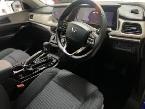 Mahindra XUV700 2.0T AX5 - Image 5