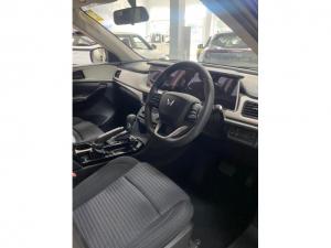 Mahindra XUV700 2.0T AX5 - Image 5