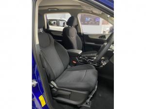 Mahindra XUV700 2.0T AX5 - Image 6