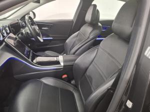 Mercedes-Benz C-Class C220d Avantgarde - Image 6