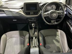 Toyota Starlet 1.5 XS auto - Image 9