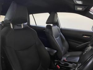 Toyota Corolla Cross 1.8 Hybrid XS - Image 10