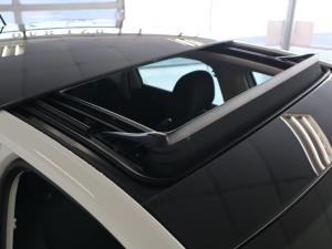 Volkswagen Polo hatch 1.0TSI Comfortline - Image 9