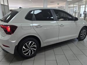Volkswagen Polo hatch 1.0TSI - Image 7