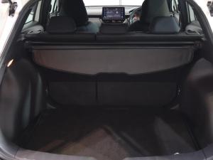 Toyota Corolla Cross 1.8 Xi - Image 28