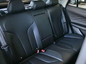 MG HS 2.0T Luxury - Image 20