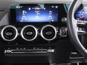 Mercedes-Benz GLA GLA200d Progressive - Image 12