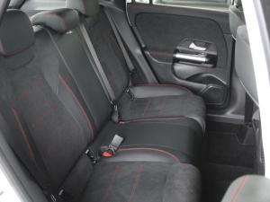 Mercedes-Benz GLA GLA200d Progressive - Image 20