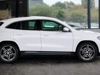 Mercedes-Benz GLA GLA200d Progressive