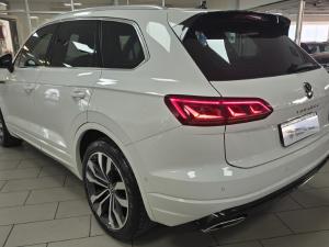 Volkswagen Touareg V6 TDI Executive R-Line - Image 13
