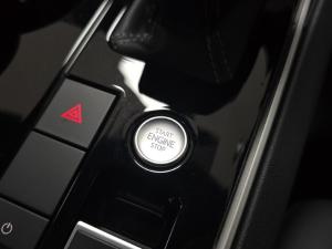 Volkswagen Touareg V6 TDI Executive R-Line - Image 23