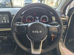 Kia Rio hatch 1.4 LS - Image 14