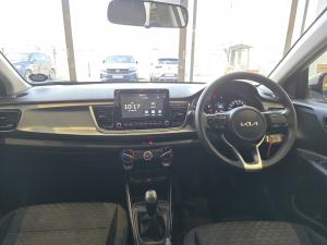 Kia Rio hatch 1.4 LS - Image 5