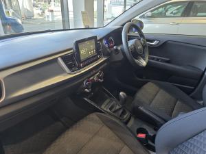 Kia Rio hatch 1.4 LS - Image 6
