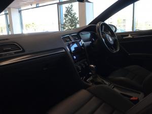 Volkswagen Golf R - Image 13