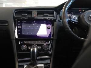 Volkswagen Golf R - Image 14