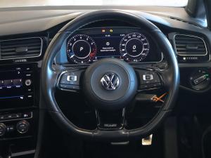Volkswagen Golf R - Image 23