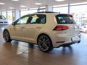 Volkswagen Golf R - Image 9