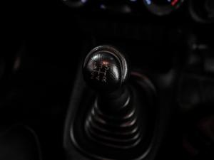 Toyota Hilux 2.0 single cab S (aircon) - Image 17