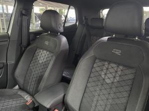 Volkswagen T-Cross 1.0TSI R-Line - Image 9