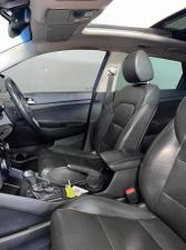 Hyundai Tucson 2.0 Elite auto - Image 9