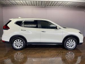 Nissan X-Trail 2.0 Visia - Image 4