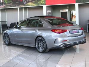 Mercedes-Benz C-Class C200 Avantgarde - Image 4