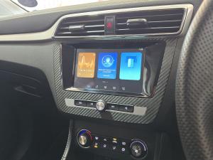 MG ZS 1.5 Luxury - Image 11
