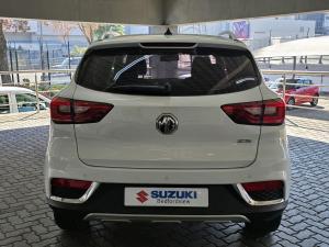 MG ZS 1.5 Luxury - Image 6