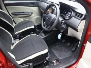 Renault Triber 1.0 Life - Image 17