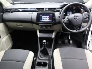 Renault Triber 1.0 Zen manual - Image 15