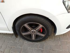 Volkswagen Polo sedan 1.4 Trendline - Image 10