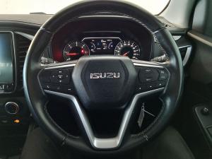 Isuzu mu-X 3.0TD LS 4x4 - Image 17