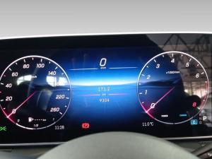 Mercedes-Benz C-Class C200 Avantgarde - Image 11