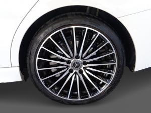 Mercedes-Benz C-Class C200 Avantgarde - Image 16