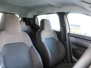 Renault Kwid 1.0 Life - Image 14