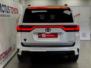 Toyota Land Cruiser 300 3.5T ZX - Image 5
